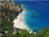 Karpatos Apella je bila proglašena za eno najlepših plaž na mediteranu, a na Karpatosu je še veliko lepših