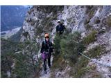 Monte Bruca - 1584 m Tukaj rušje in jeklenica dajejo občutek varnosti