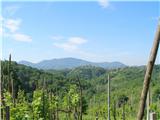 Stežice 455 m lep pogled na celotno pogorje Strahinjčice