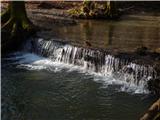 Dvorska vas - Peračica waterfall