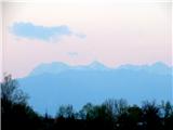 večerni pogled proti Kamniškim Alpam