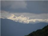 Pogled proti Julijskim Alpam, slika je približana.