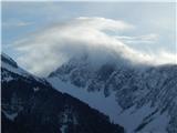 Veliki vrh v grebenu Košute v oblakih