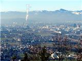 pogled na Ljubljano(zadaj Polhograjska Grmada in Tošč)