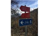 Krožna pot: Prebold-Gradišče-Reška planina-Žvajga-Prebold Nadaljevanje poti.
