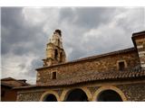 Camino Vadiniense - neznana pot proti Santiagu Štorklje na zvonikih so tukaj stalnica, ponekod so v gnezdih celo umetne