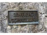 Sentiero Corbellini, poimenovana po njenem idejnem očetu, dolga približno 4 km
