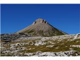 Dolomiti Puez Odle - med prijaznimi velikani Peščenjakov je tod okoli kar nekaj. Izgledajo nenavadno, kot vulkani