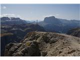 Dolomiti Puez Odle - med prijaznimi velikani Nemarkiran, a dobro uhojen Col del Puez, 2725 m