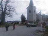 Pri cerkvi na Zasavski gori