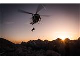 Helikoptersko reševanje na grebenu Mojstrovke posnetek 