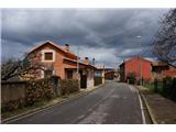 Camino del Salvador – pot preko gora Asturije Prijetna vasica, spet po nevihti