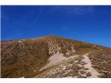 Monte Bondone - pogorje prijaznih velikanov v okolici Garde Proti travnatem vrhu Cime Verde