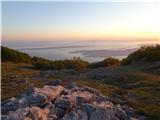 Severni Velebit še večerni pogled od Alana proti morju