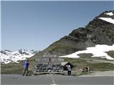 Col de l´Iseran 2770m,Col du Mt.Cenis 2083m Čez pol ure in17km že prispem na najvišji prelaz v Evropi