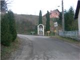 Na prvom raskrižju nakon ulaska u selo Prigorec put nas vodi lijevo.