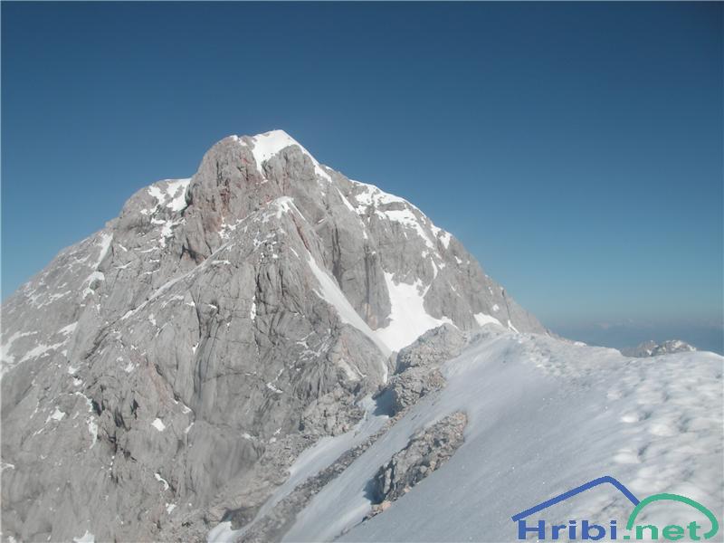 pogled z grebena proti vrhu